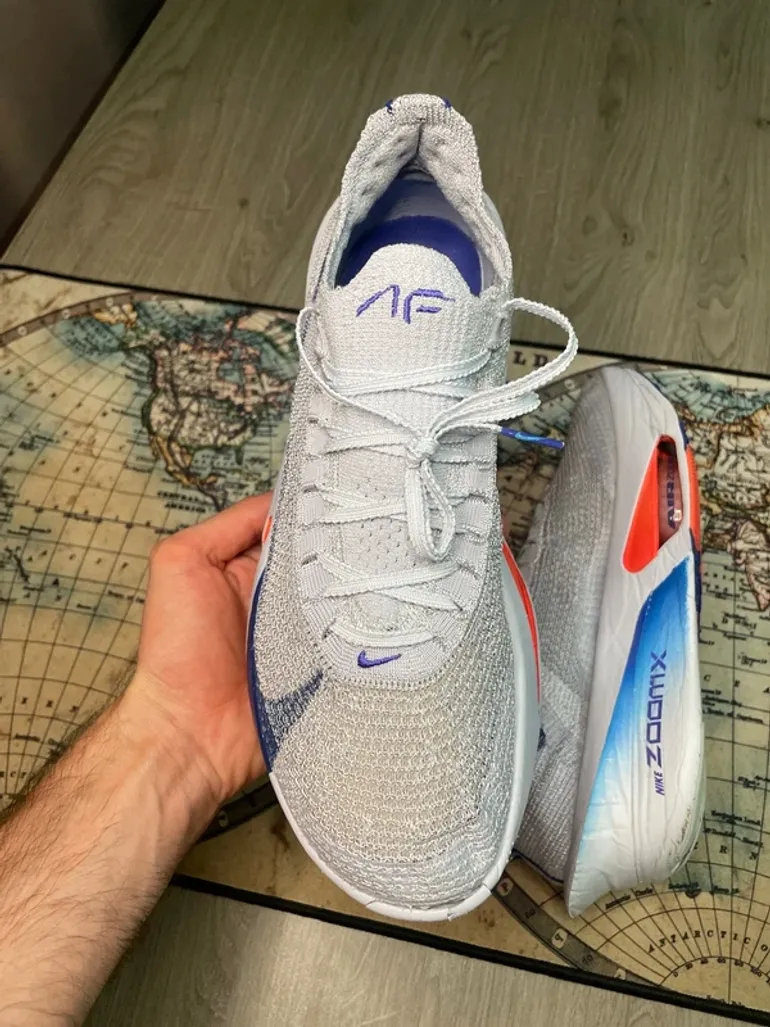 Used Nike Alphafly Next% 3 bike — image 3 of 14