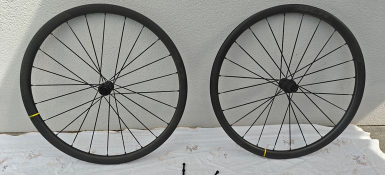 Käytetty Mavic SLR 32 Disc Wheels bike — kuva 4 / 6