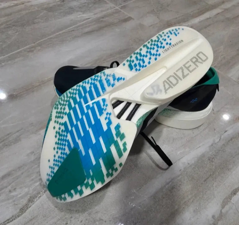 Used Adidas adizero adios pro 4 bike — image 3 of 6