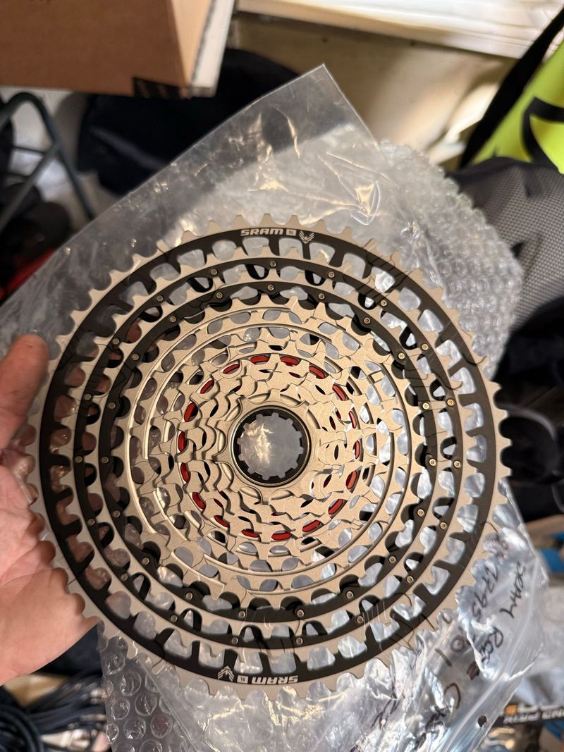 Sram XX SL 10-52 Cassette Drivetrain & Pedals d'occasion