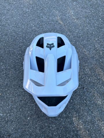 Used Fox Helmet 2026 bike — image 2 of 6