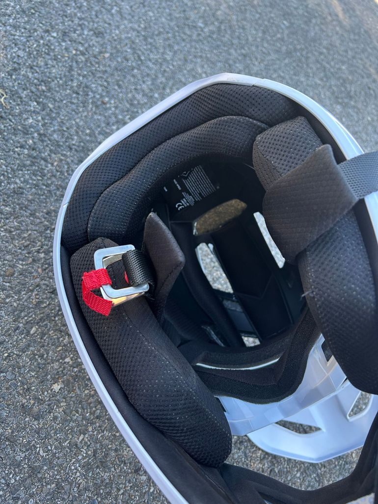 Used Fox Helmet 2026 bike — image 4 of 6