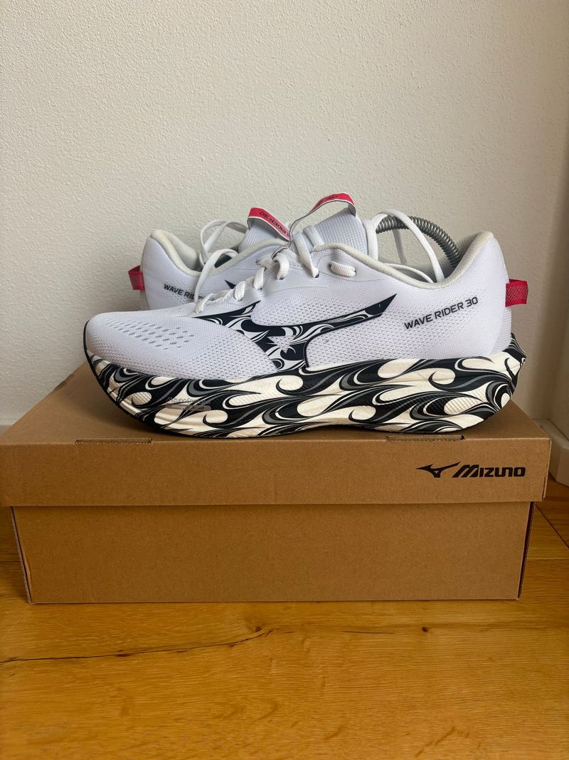 Brugt Mizuno wave rider 30 Running Shoes