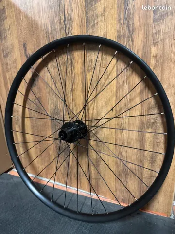 Used Marin Roue arrière 2026 bike — image 1 of 2