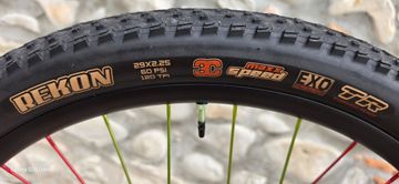 Used Industry Nine Trail 270 bike — image 8 of 8
