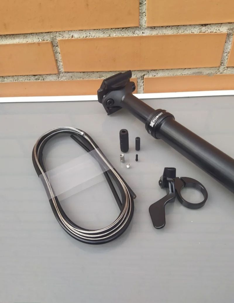 Used X-Fusion Manic 27, 2x50mm Saddles & Seatposts