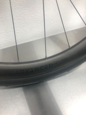 Tweedehands Newmen Advanced C.38 2026 bike — afbeelding 2 van 5