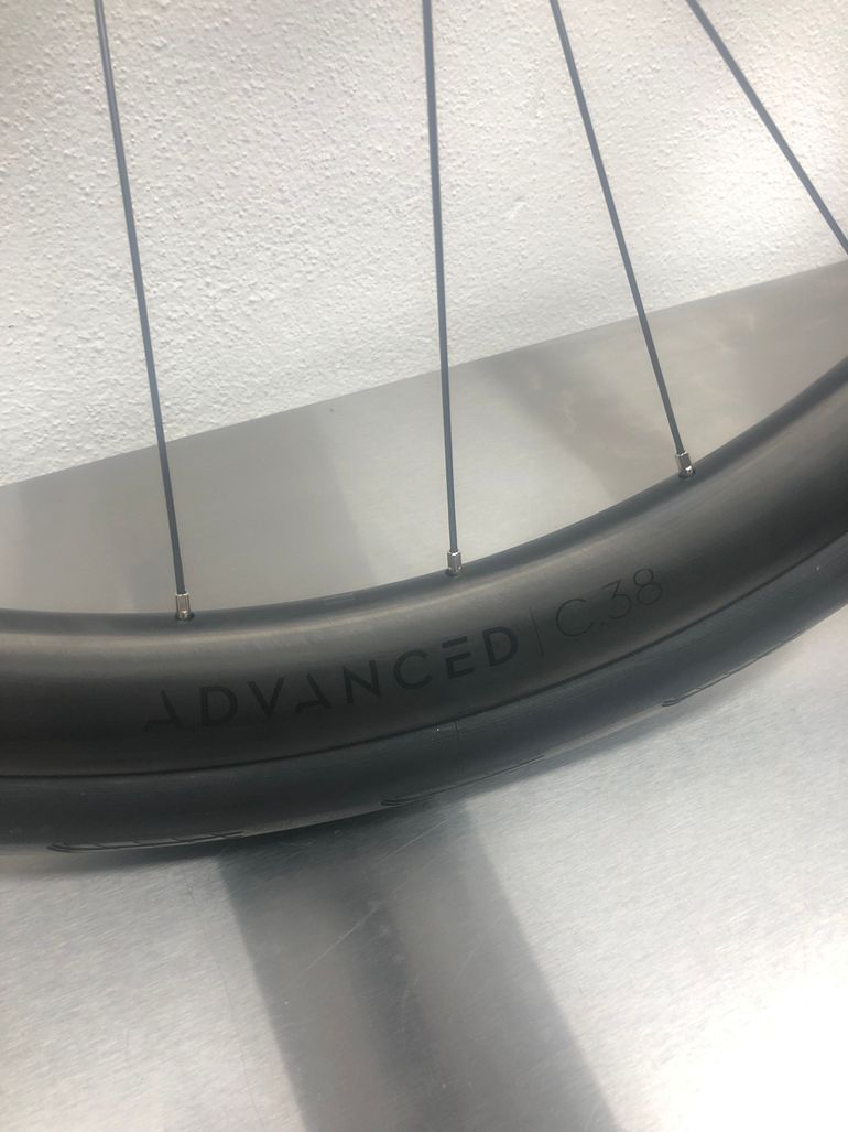 Tweedehands Newmen Advanced C.38 2026 bike — afbeelding 2 van 5