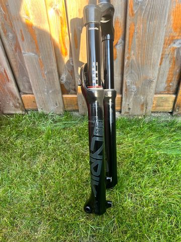 Brugt RockShox Lyrik Select+ 2024 bike — billede 2 af 6
