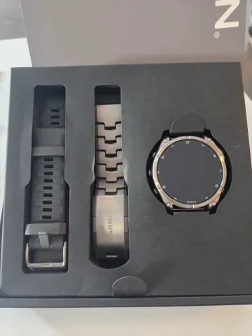 Used Garmin Fenix 8, 47mm Amoled 2025 bike — image 1 of 4