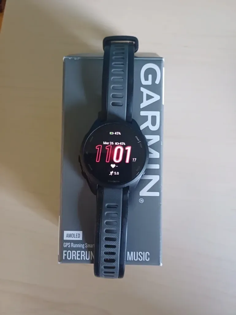 Použité Garmin Forerunner 165 Music bike — obrázek 2 z 9