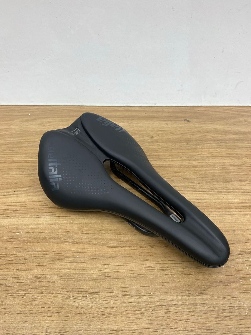 Selle Italia Novus Boost Evo Saddles & Seatposts de segunda mano