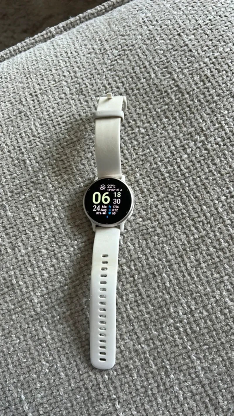 Used Garmin vivo active 5 Electronics