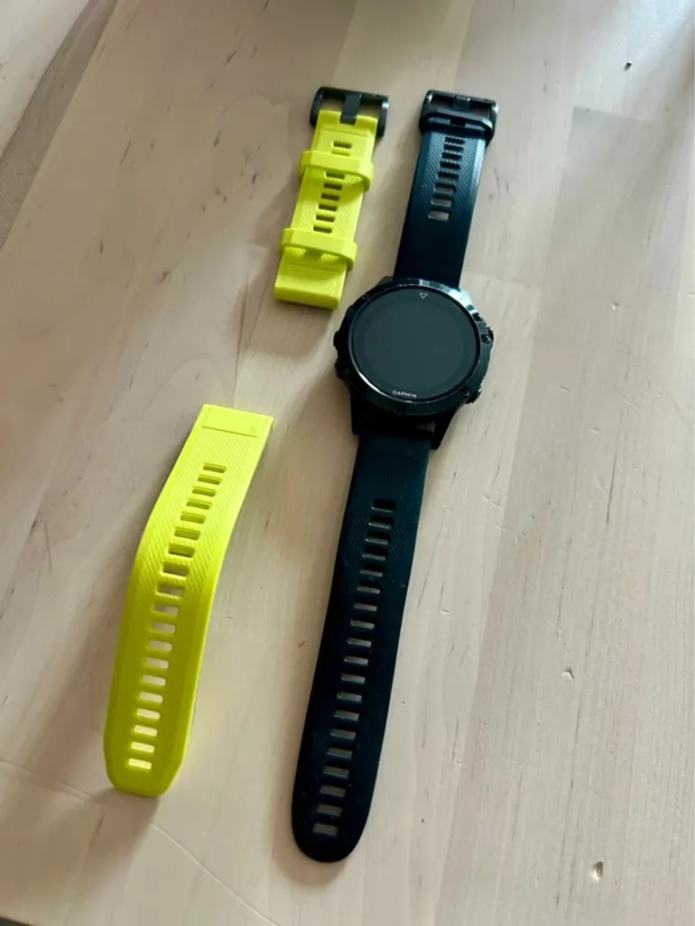 Used Garmin Fenix 5 Sapphire bike — image 3 of 3