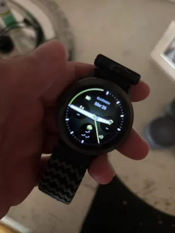 Used Garmin Venu 4 bike — image 1 of 4