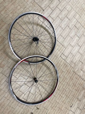 Used SHIMANO WH RS 010 Wheels