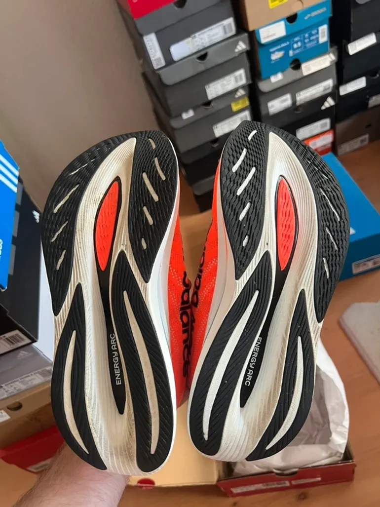 Used New Balance SuperComp Trainer v2 bike — image 4 of 5
