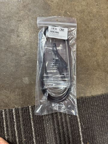 Used Oneup V3 Dropper Post bike — image 5 of 7