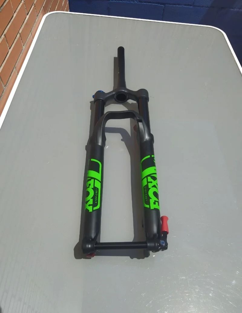 Fox 27, 5" FOX34 140mm Performance Grip 3 Los. Fork d'occasion
