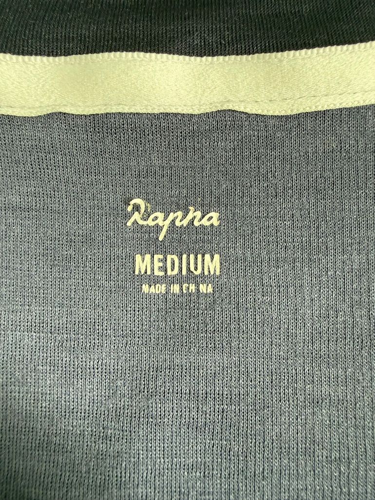 Used Rapha Classic Long Sleeve Jersey II – $ 101 | buycycle