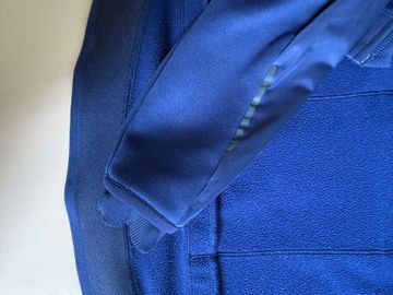 Used Rapha Core Winter Jacket bike — image 7 of 8