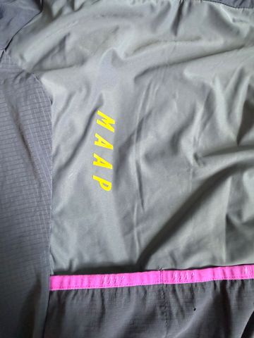 Used MAAP Alt_Road Thermal Jacket bike — image 9 of 12