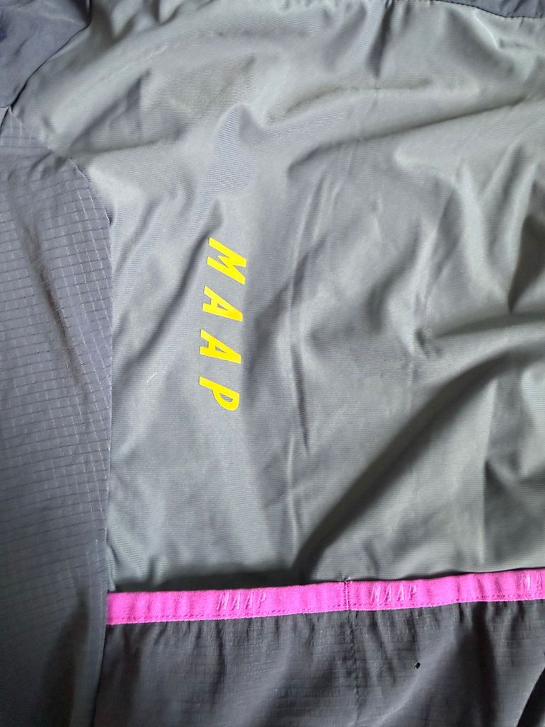 Used MAAP Alt_Road Thermal Jacket bike — image 9 of 12