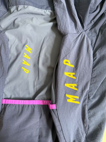 Used MAAP Alt_Road Thermal Jacket bike — image 10 of 12