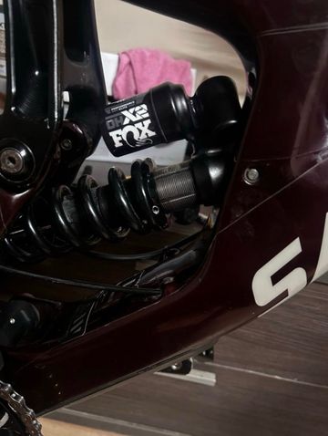 Käytetty Fox DHX2 Performance Elite bike — kuva 1 / 3
