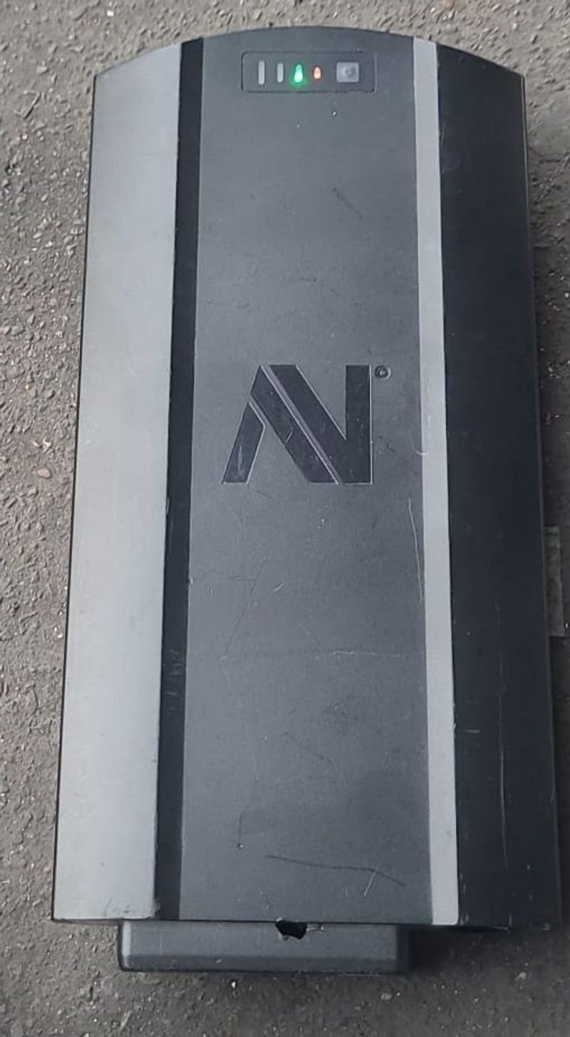 Used NEOMOUY NEOMOUV 36v E-Bike Battery Cycling Accessories