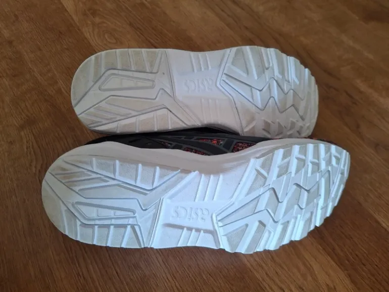 Used Orange Gel Kayano Trainer Knit bike — image 7 of 8