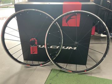 Used Fulcrum Racing Zero C17 2WF bike — image 1 of 3
