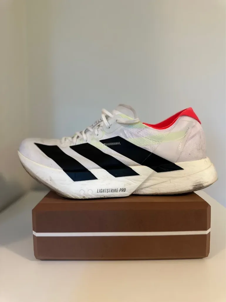Käytetty Adidas Adizero Adios Pro 4 bike — kuva 1 / 7