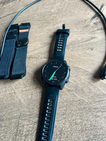 Used Garmin Fenix 8 AMOLED 43mm 2026 bike — image 8 of 8