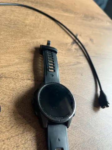Used Garmin Fenix 8 AMOLED 43mm 2026 bike — image 7 of 8