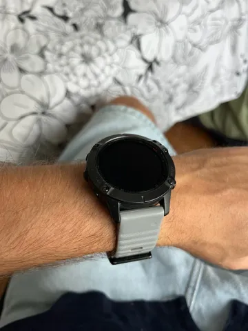 Used Garmin Fenix 6 Pro bike — image 3 of 6