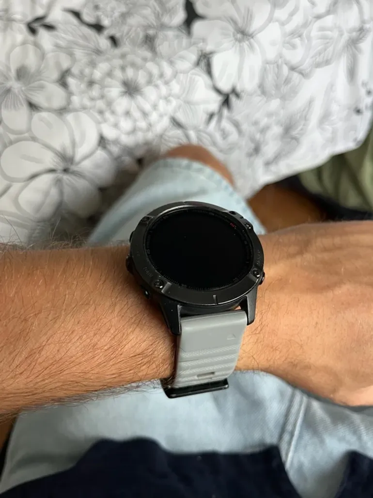 Used Garmin Fenix 6 Pro bike — image 3 of 6