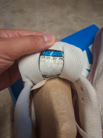 Rose Hoka Basket bike d'occasion — image 2 sur 3
