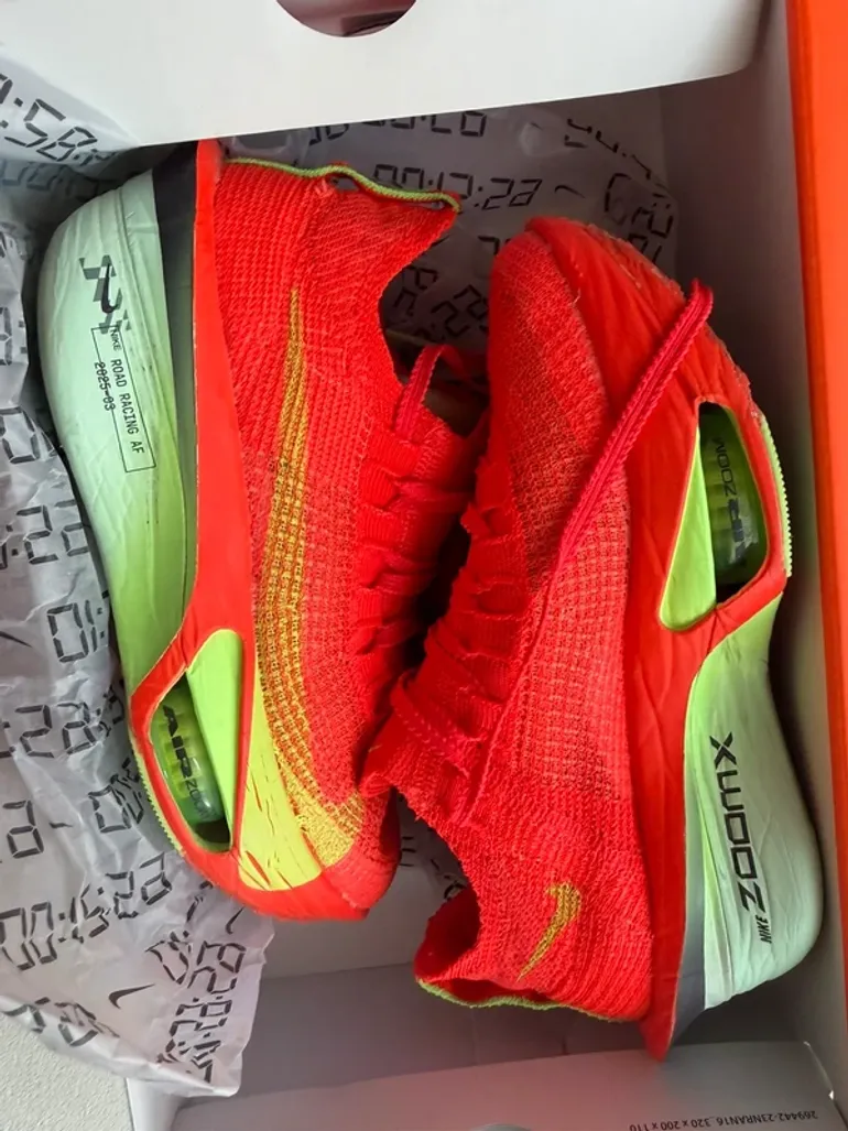 Used Nike Zoom Alphafly bike — image 9 of 10