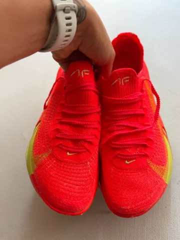 Used Nike Zoom Alphafly bike — image 7 of 10