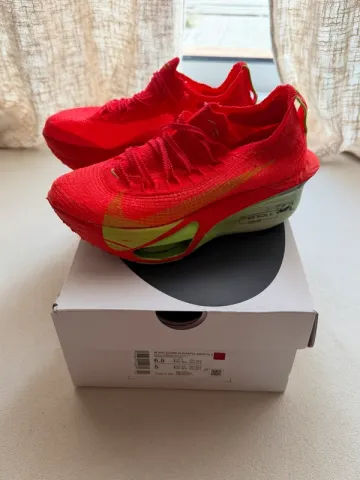 Used Nike Zoom Alphafly bike — image 1 of 10