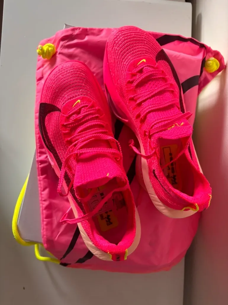 Used Nike Air Zoom Alphafly Next% 3 bike — image 2 of 4