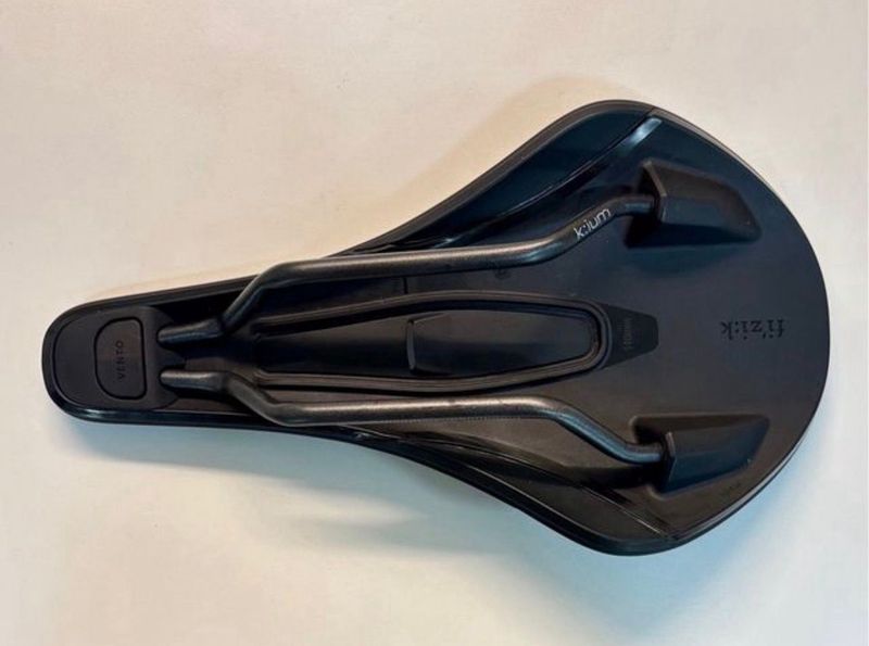 Used Fizik Vento Argo X3 Saddles & Seatposts