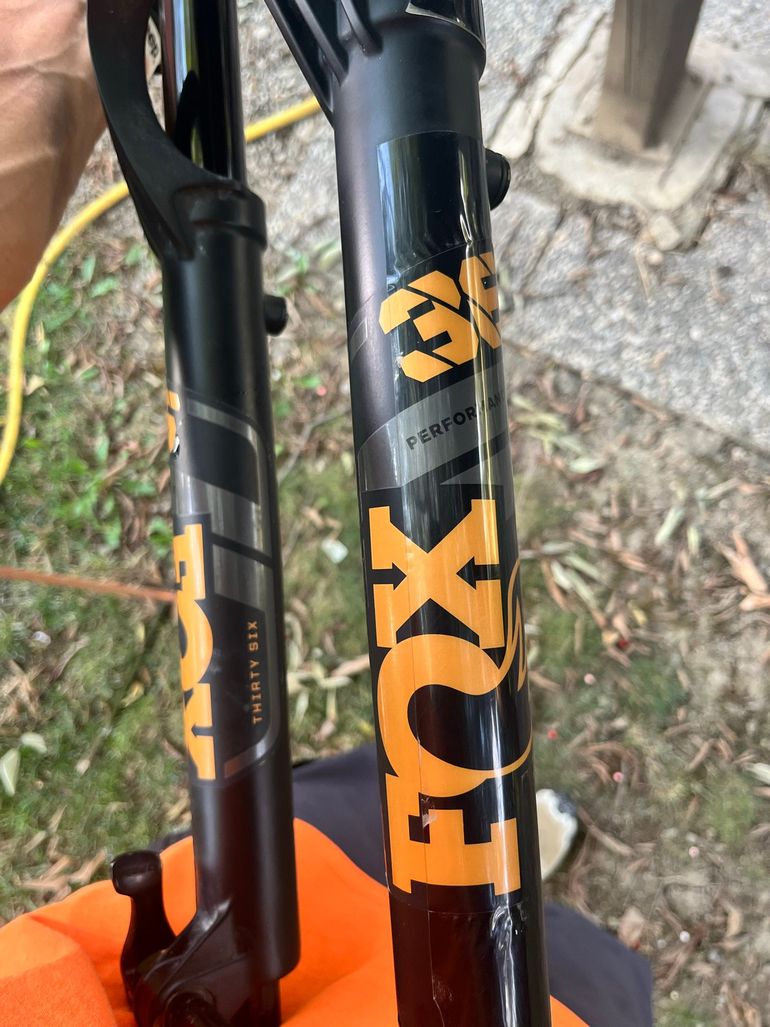 Used Fox Performance 36 Fork 150 mm 2025 bike — image 8 of 8