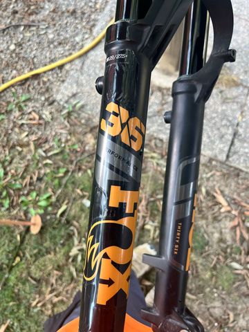 Used Fox Performance 36 Fork 150 mm 2025 bike — image 7 of 8