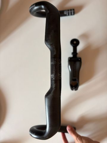 Cervelo Handlebar + Stem bike d'occasion — image 1 sur 4