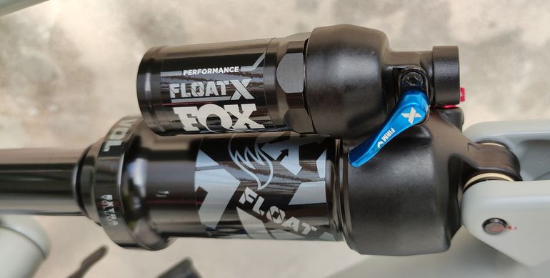 Used Fox Float X Performance 2024 bike — image 2 of 5