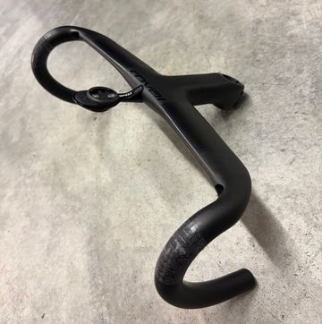 Used replica roval Integrated Handlebar 2026 bike — image 2 of 4