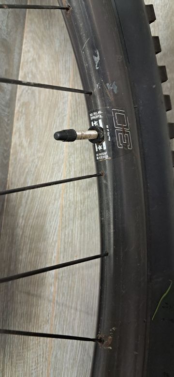Used Chris King M730 bike — image 6 of 7