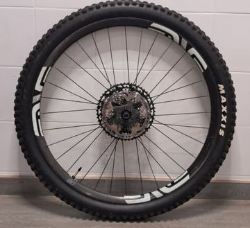 Used Chris King M730 bike — image 7 of 7